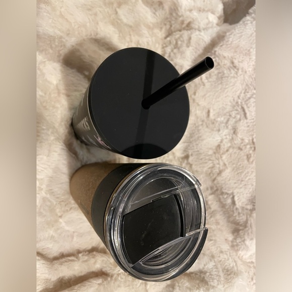 Starbucks set of Starbucks coffee cups - Picture 4 of 4